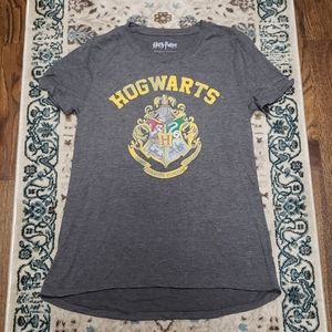 EUC Target Hogwarts Tee, Large